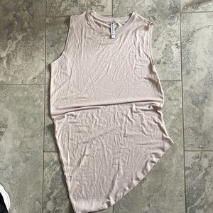 Tableta cotton tank top light pink , used like new condition super comfy :)